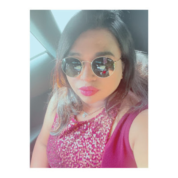 Meet your Posher, Priya - Picture 1 of 1